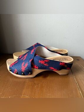 NWOT Jax & Bard Libby Hill Lobster Kitsch Wooden Platform clog Sandals 8.5 - 9